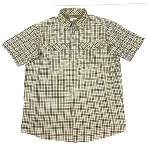 Columbia Omni-Shade Sun Protection Short Sleeve Button Up  Outdoor Shirt Plaid